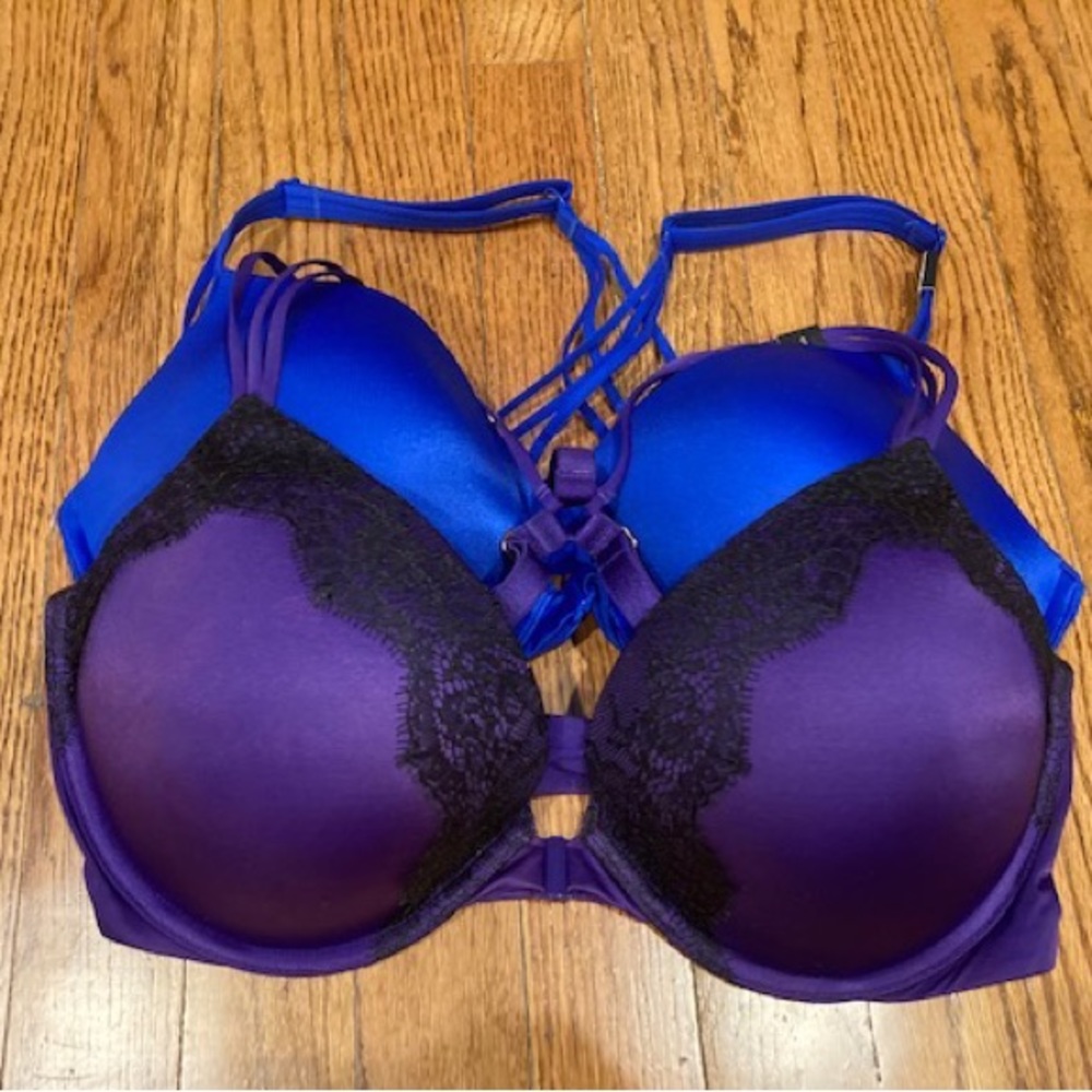 Victoria’s Secret 2 Bras New with tags